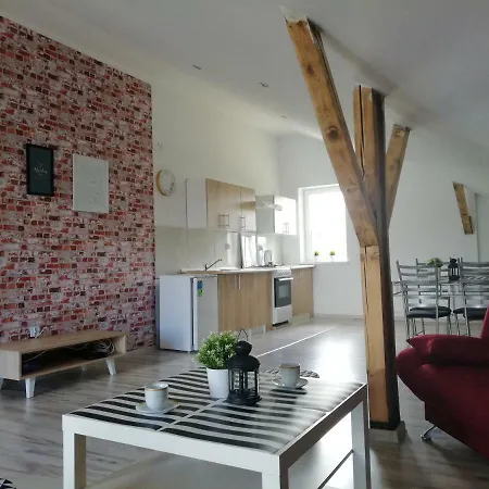 120M2 Apartament Las I Jezioro Apartment *